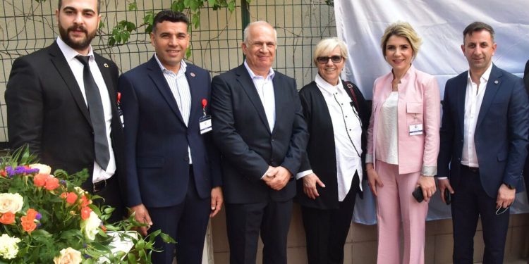 İş dünyasını buluşturan dev açılış