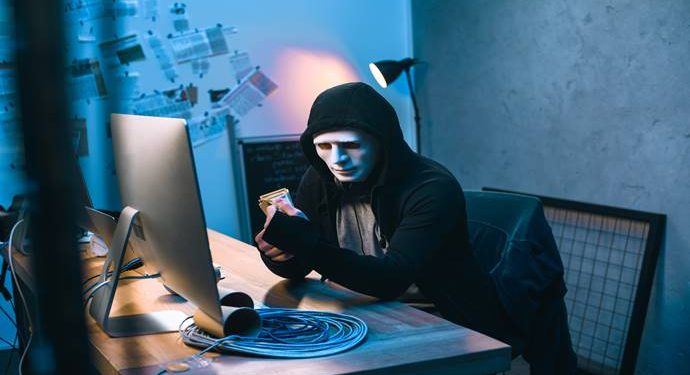 Hackerların en büyük amacı kimlik bilgilerinize ulaşmak