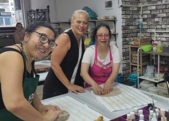 Tomurcuk seramikleri gününüzü güzelleştirecek