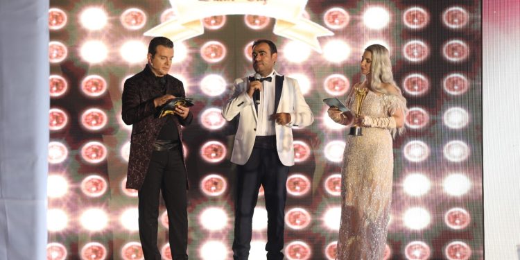 Cengiz Seda yılın en başarılı iş adamı ödülüne layık görüldü