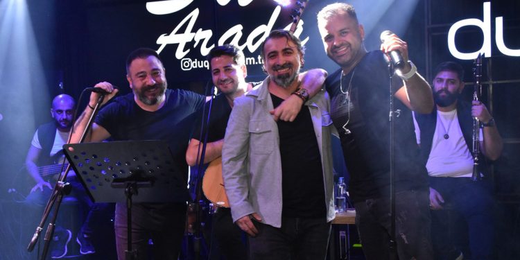 Duqqan Sahne’de 3ü 1 Arada