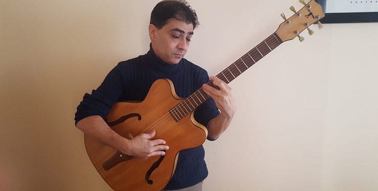 Ali Batgi “Demmi Demmi” adlı çalışmasını müzikseverlerle buluşturdu