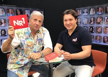 Raif Akyüz ile Sanat Dünyası programı bu hafta dünyaca ünlü menajer ve organizatörümüz olan Ahmet San oldu