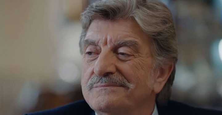 Usta oyuncu Ünal Silver hayatını kaybetti