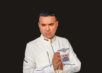 Antalya’da yaşayan yabancı uyruklu vatandaşlar DJ Mert Hakan’ı Türkiye’nin en iyi DJ’yi ilan etti