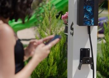 Şebekeyi Evde Yeniden Şekillendirin: Ev Tipi Elektrikli Araç Şarj İstasyonları