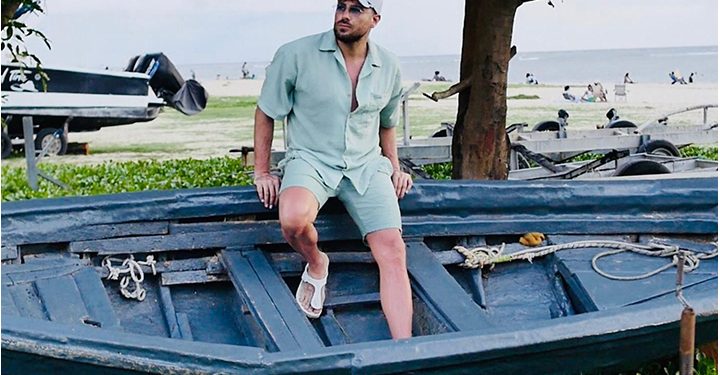 Yenilikçi sanatçı Murat Balcı, Afrika Mauritius Adası’nda çektiği ve ilk fefa yönetmenliğini de kendi üstlendiği klibi ile sevenleriyle buluşmaya hazırlanıyor.