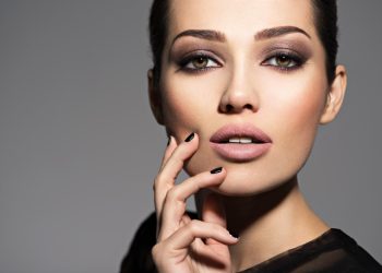 Alya Kılıç Akademi: Güzellik ve Kişisel Bakımda Uzmanlaşmak İçin Doğru Adres