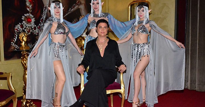 Teo Demir “Queen Roof” adını verdiği mekanını görkemli bir açılışla tanıttı