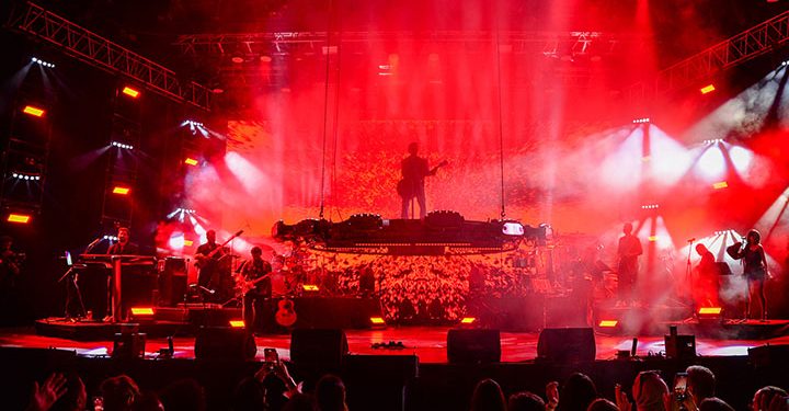 Buray, Harbiye Açık Hava Sahnesi’nde yılın şovuna imza attı