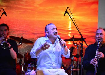 Volkan Konak Üzüm Kızı’nda unutulmaz bir geceye daha imza attı