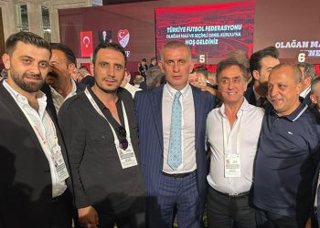 Türkiye Futbol Federasyonu Başkanlık Seçimlerinde Doğu ve Güneydoğu illerinin tamamı İbrahim Hacıosmanoğlu’nu destekleyerek Cumhuriyet tarihinde bir ilke imza attı.