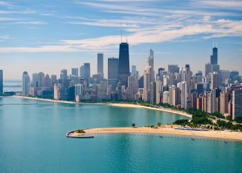Discover the Windy City with Turibus Chicago