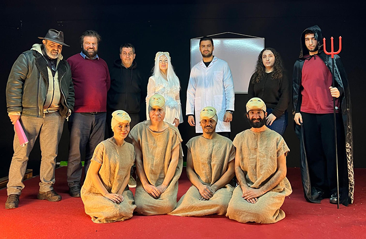 “Nefes” tiyatroseverlerle buluşmak için gün sayıyor